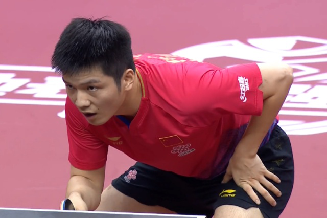 尽管她在第 尽管她在第