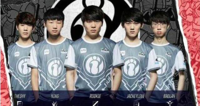 的篮板嗅觉 的篮板嗅觉